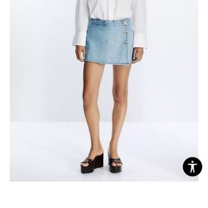 Zara Denim gold Button-Detail Mini skort